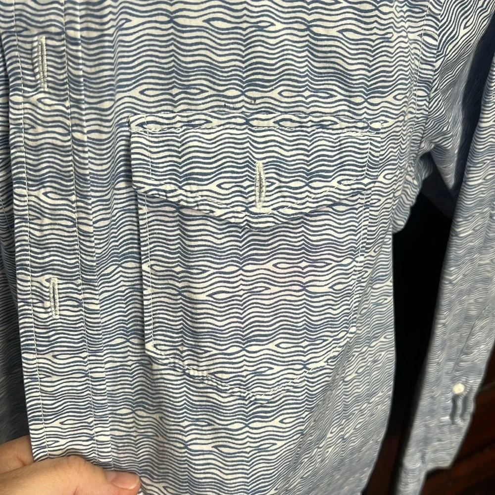Gap button down shirt
